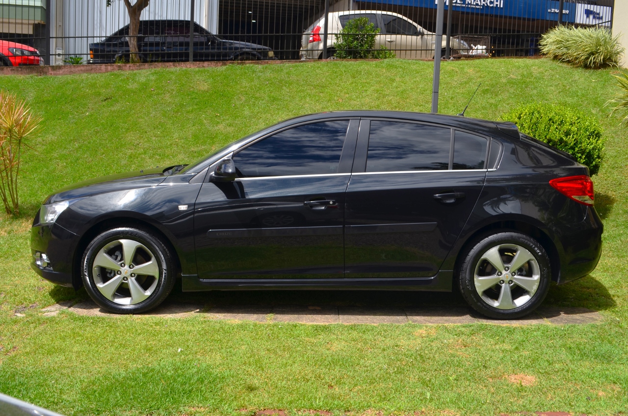 CRUZE HATCH SPORT LT 1.8 AT 2013