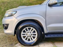 HILUX SW4 SRV 4X4 3.0 TB DIESEL AT 2013