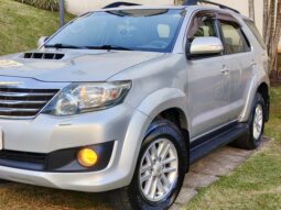 HILUX SW4 SRV 4X4 3.0 TB DIESEL AT 2013 completo