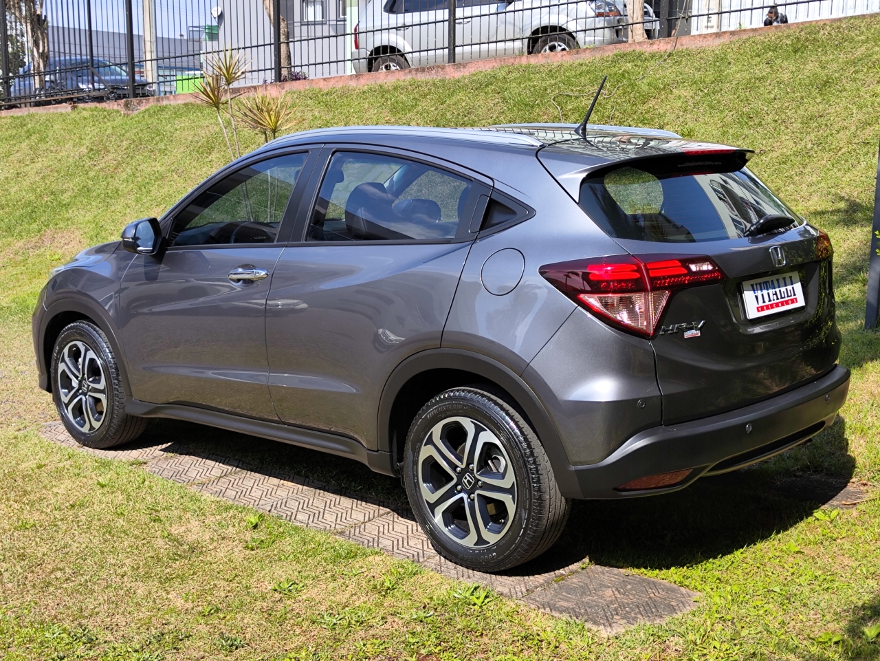 Honda HR-V Touring 1.8 CVT - foto 13